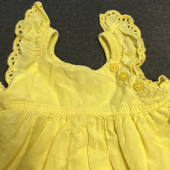 Baby gap blouse 3-6 months - Picture 4 of 4